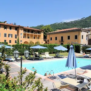 Hotel Park Regina - With Air-condition And Pool, Bagni di Lucca
